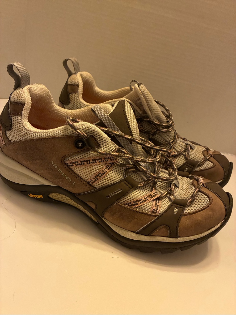 Merrell Siren Sport Women’s 9.5 Hiking Trail Shoes Vibram Brown Pink